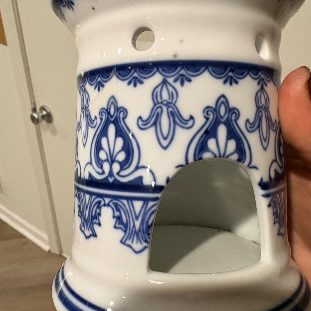 Bombay Blue & White Ceramic Candle Potpourri Warmer Chinoiserie Decor Tea Light - Picture 2 of 5